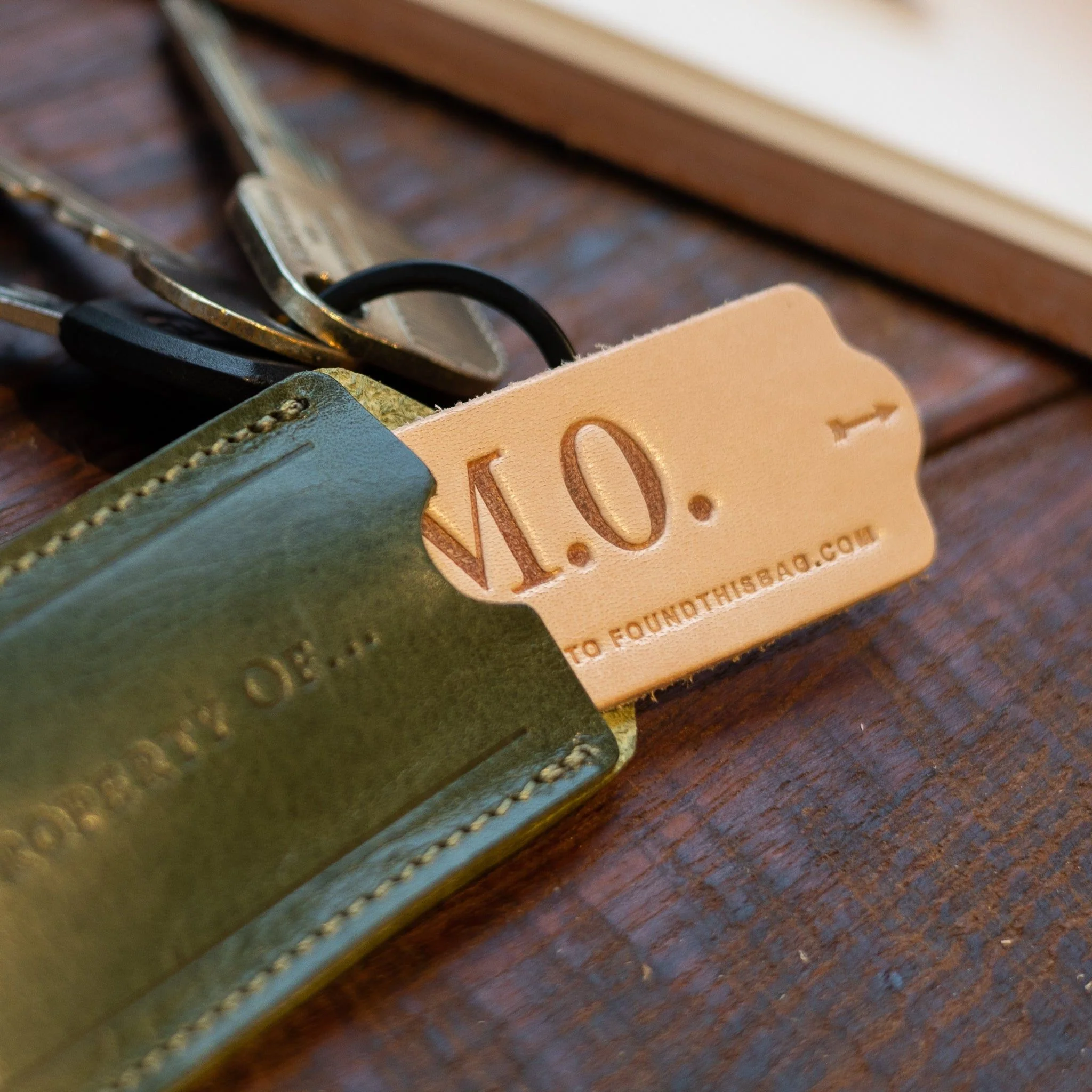 Bruno Luggage Tag - Image 30