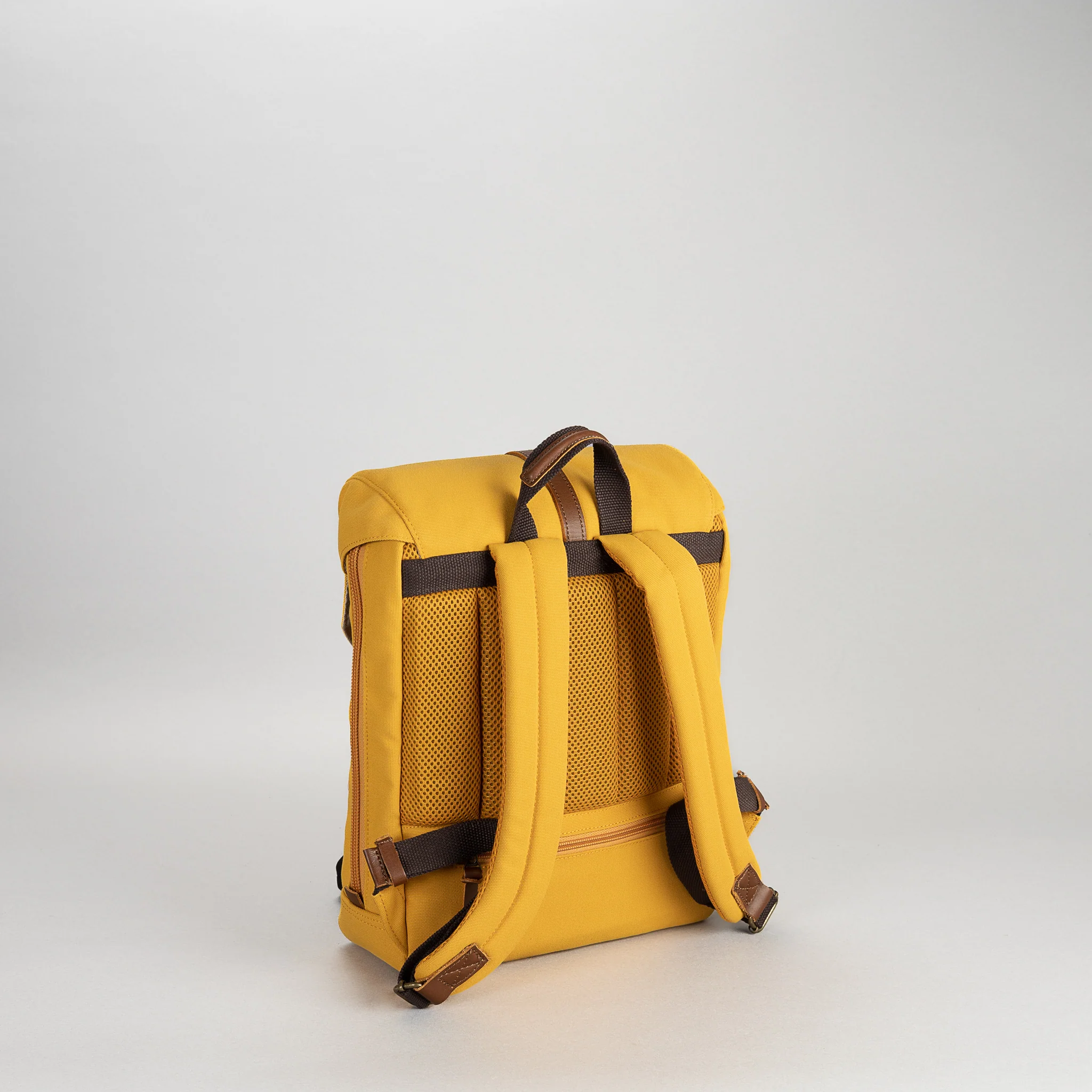 Charlie Backpack | 9L - Image 32