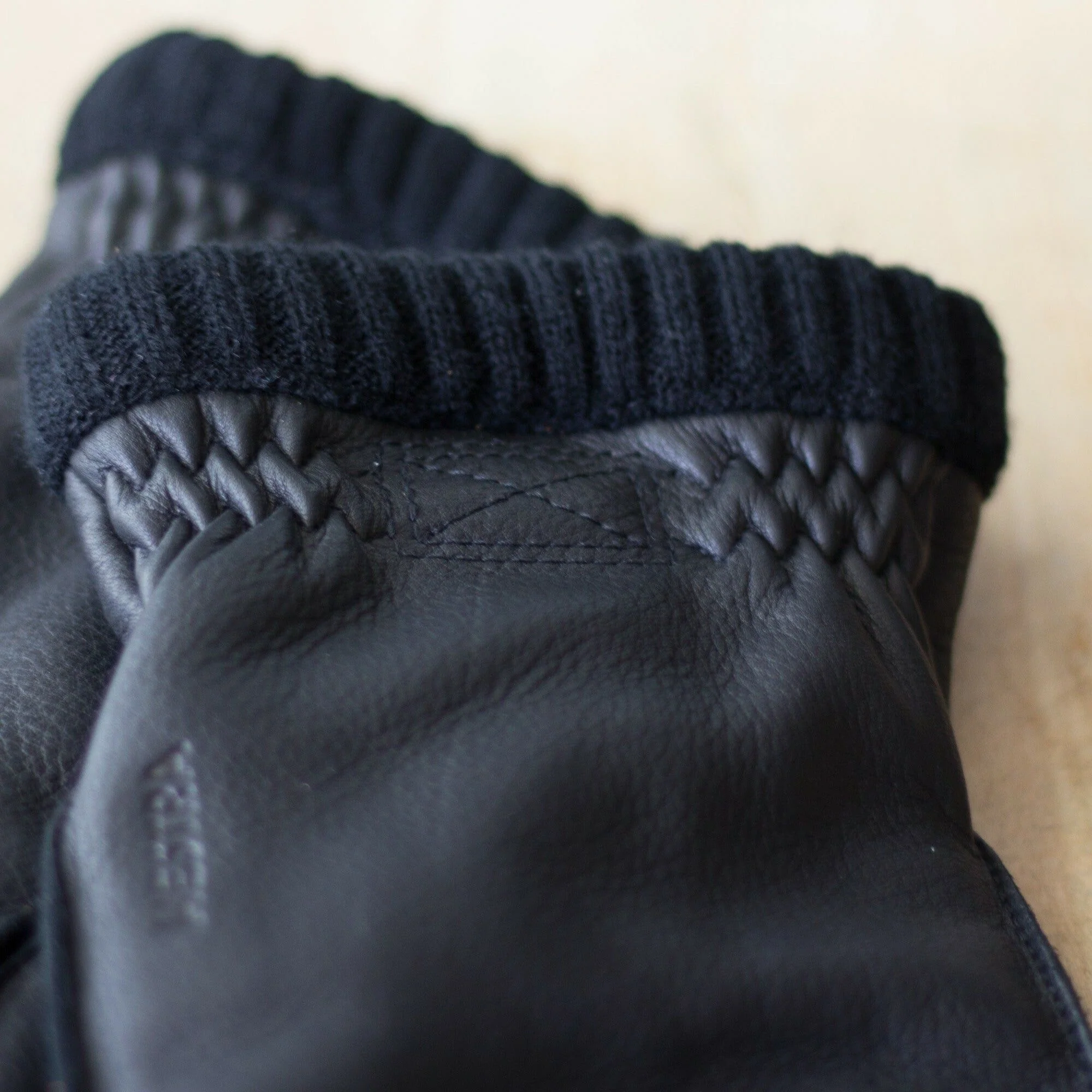 Gloves Deerskin Primaloft - BLACK - Image 5