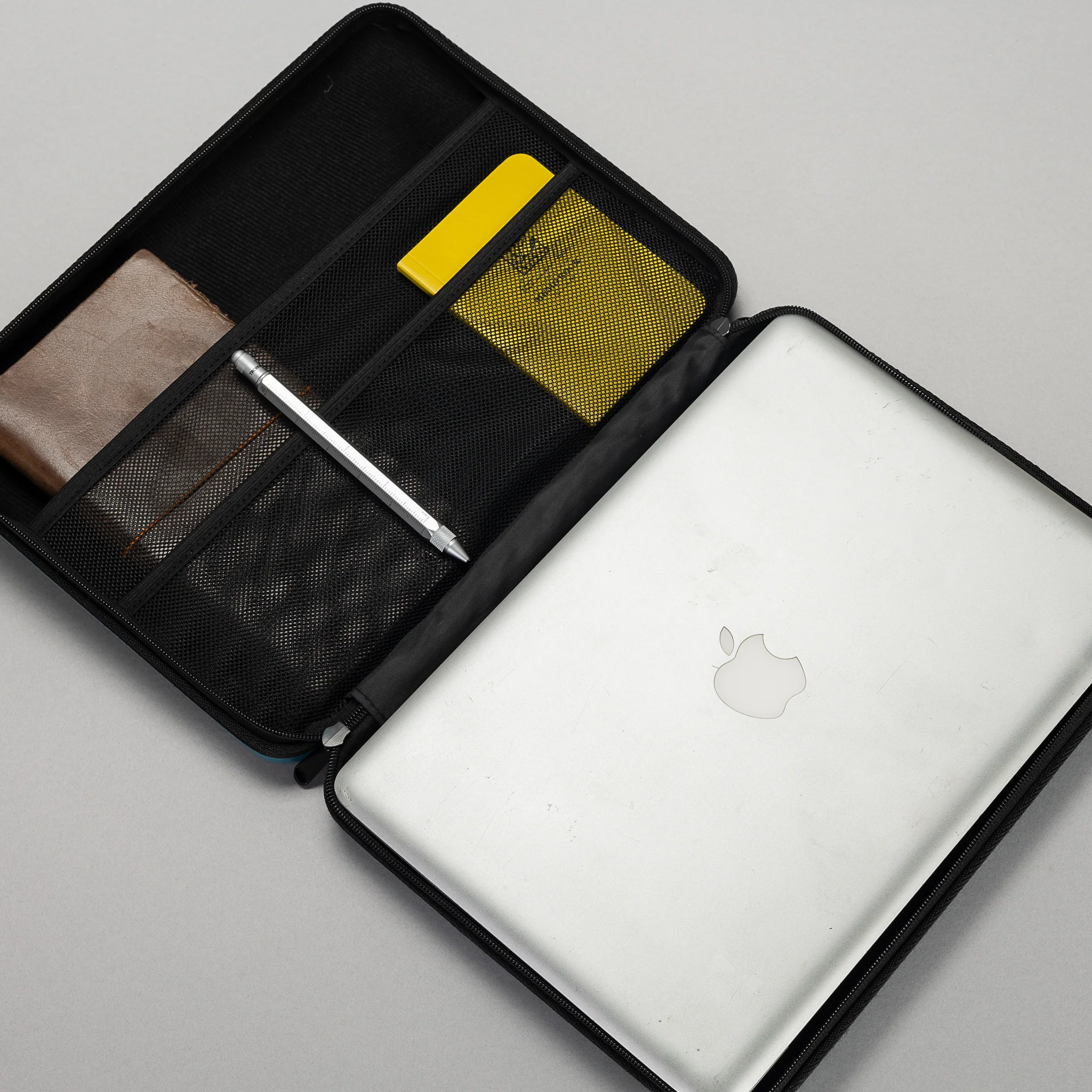 Hard Shell Case (Laptop) - Image 4