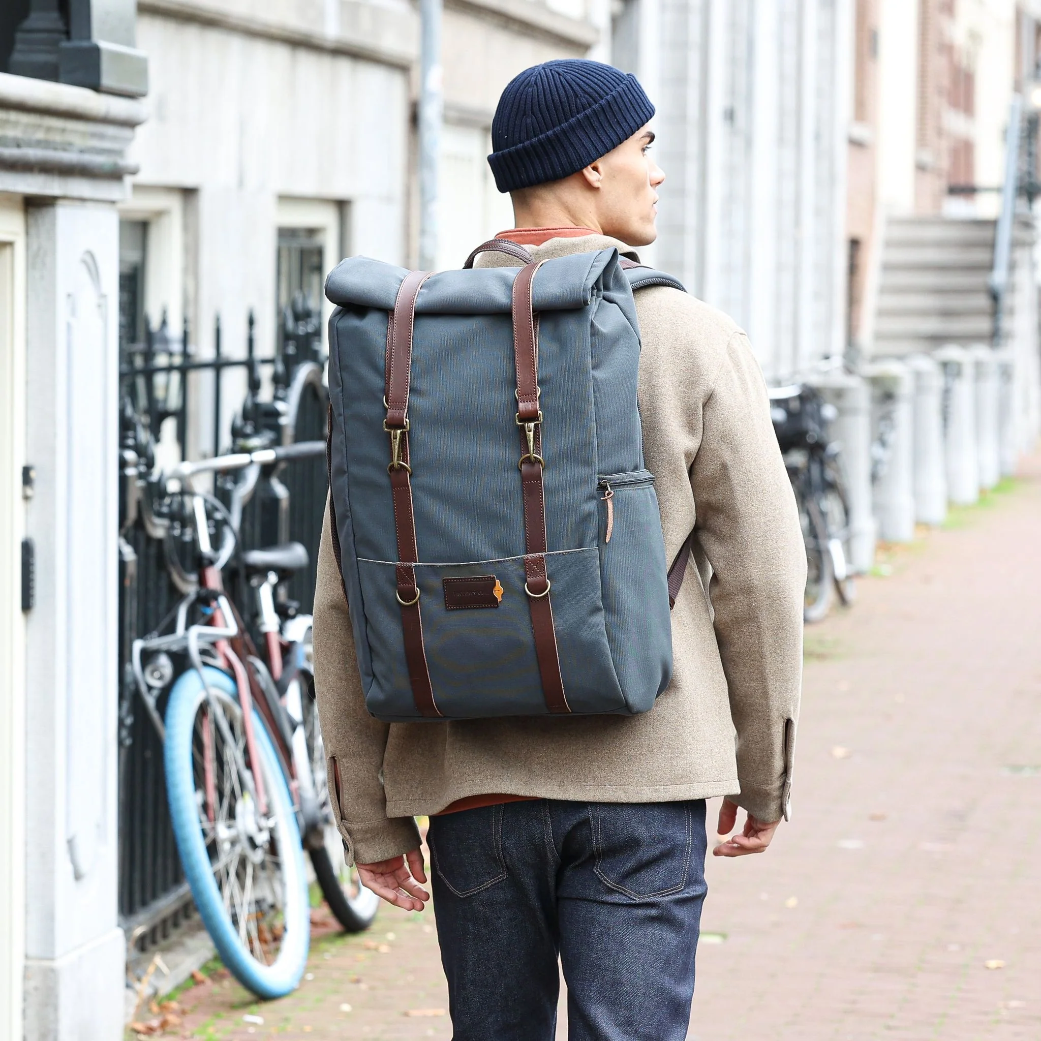 Karl Travel Backpack | 44L - Image 17