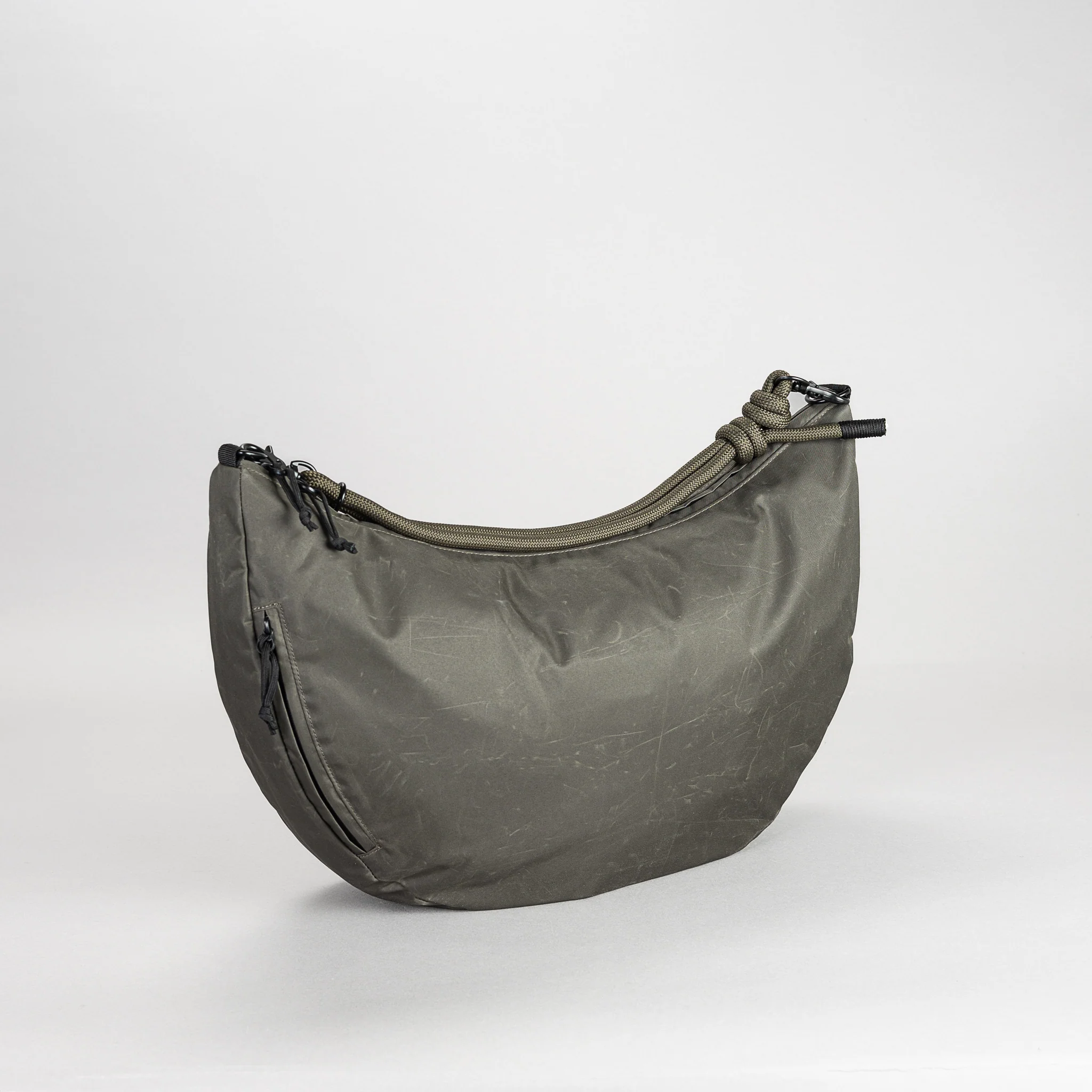 Lea Sling Bag - Image 17