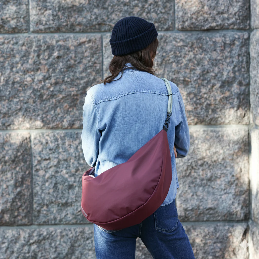 Lea Sling Bag - Image 21