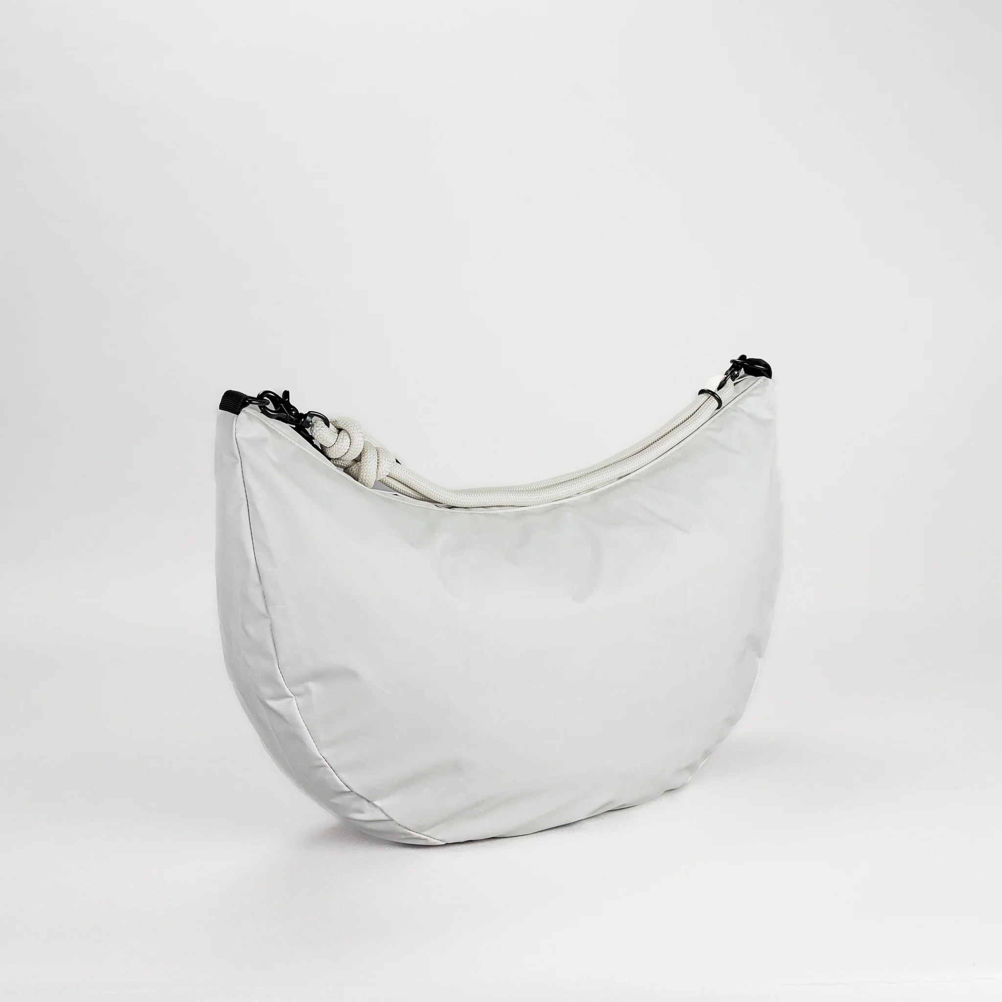 Lea Sling Bag - Image 25