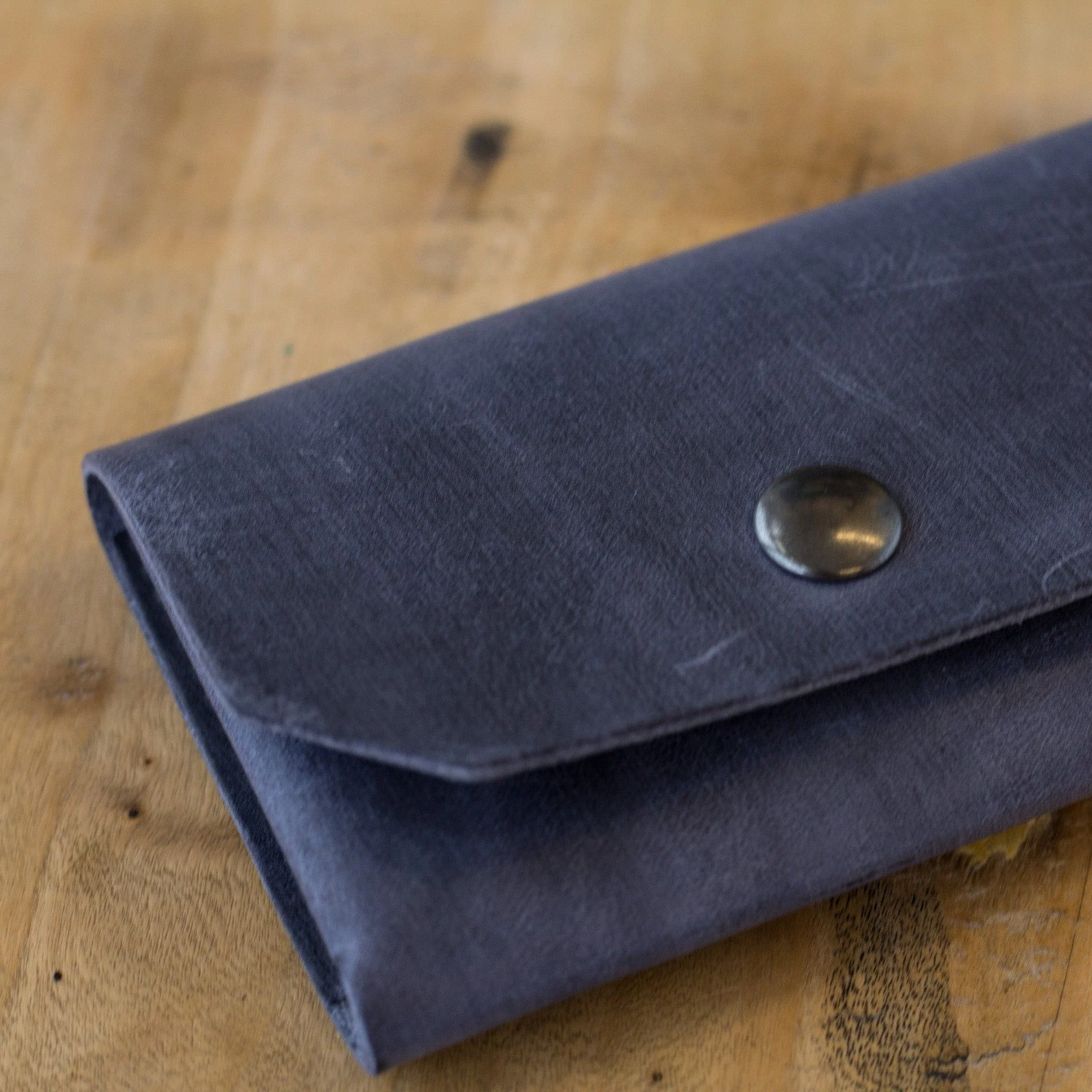 Milo Cardholder - Image 49