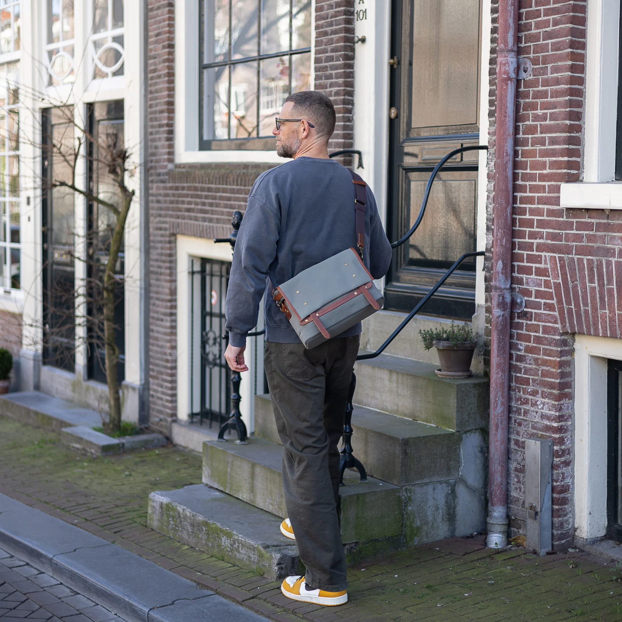 Sam Day Bag - Image 6