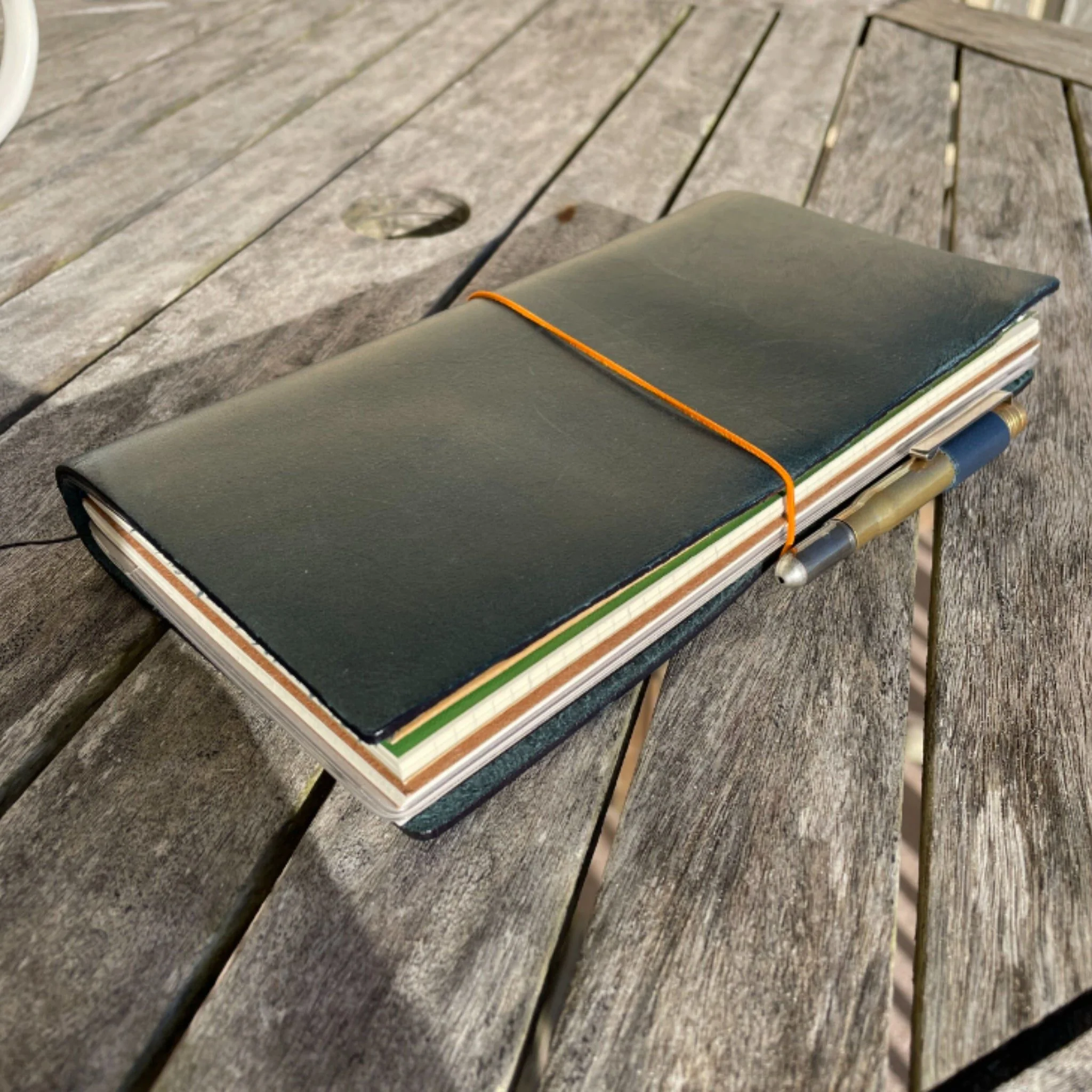 TN pen holder - Image 15