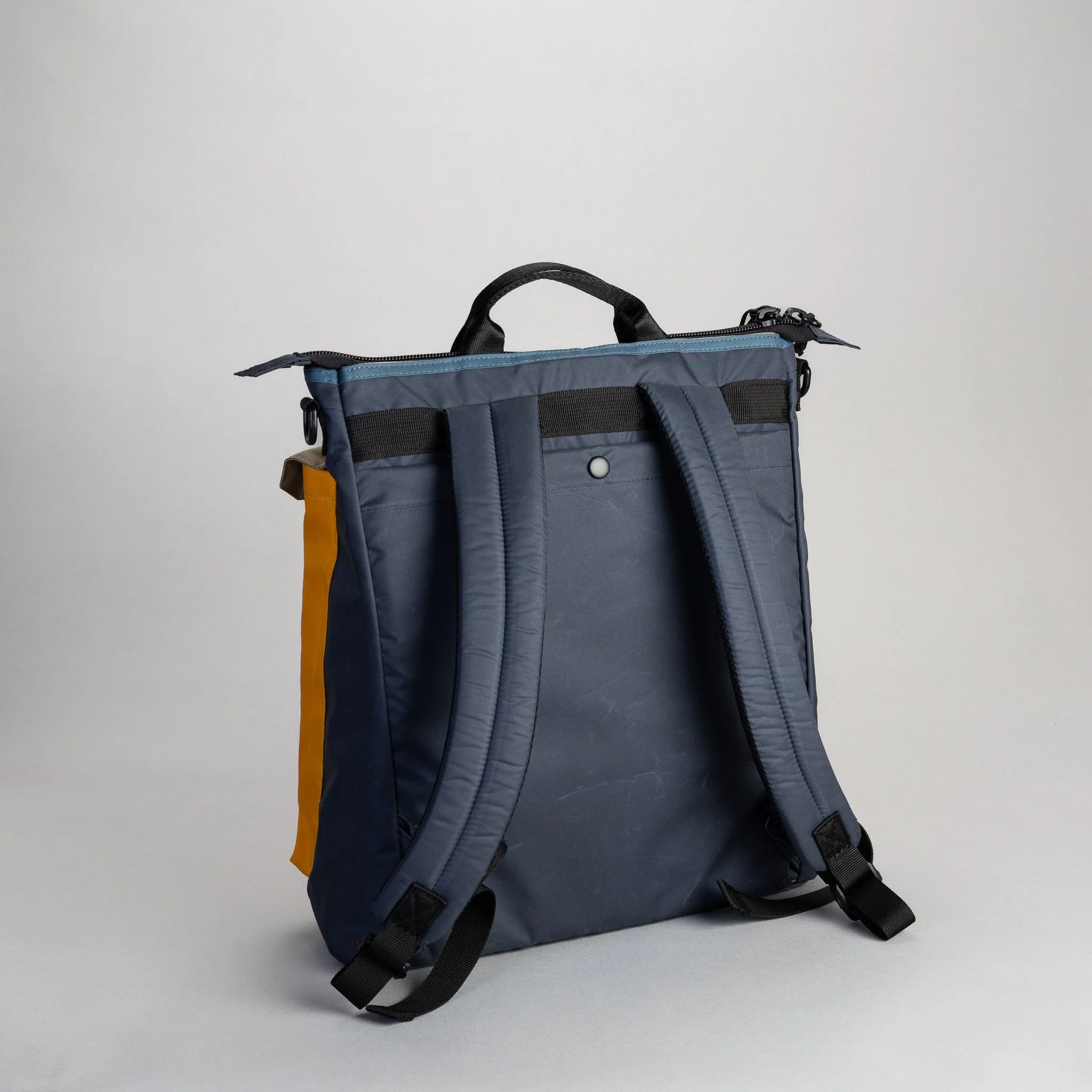 Zoe Backpack | 14L - Image 44